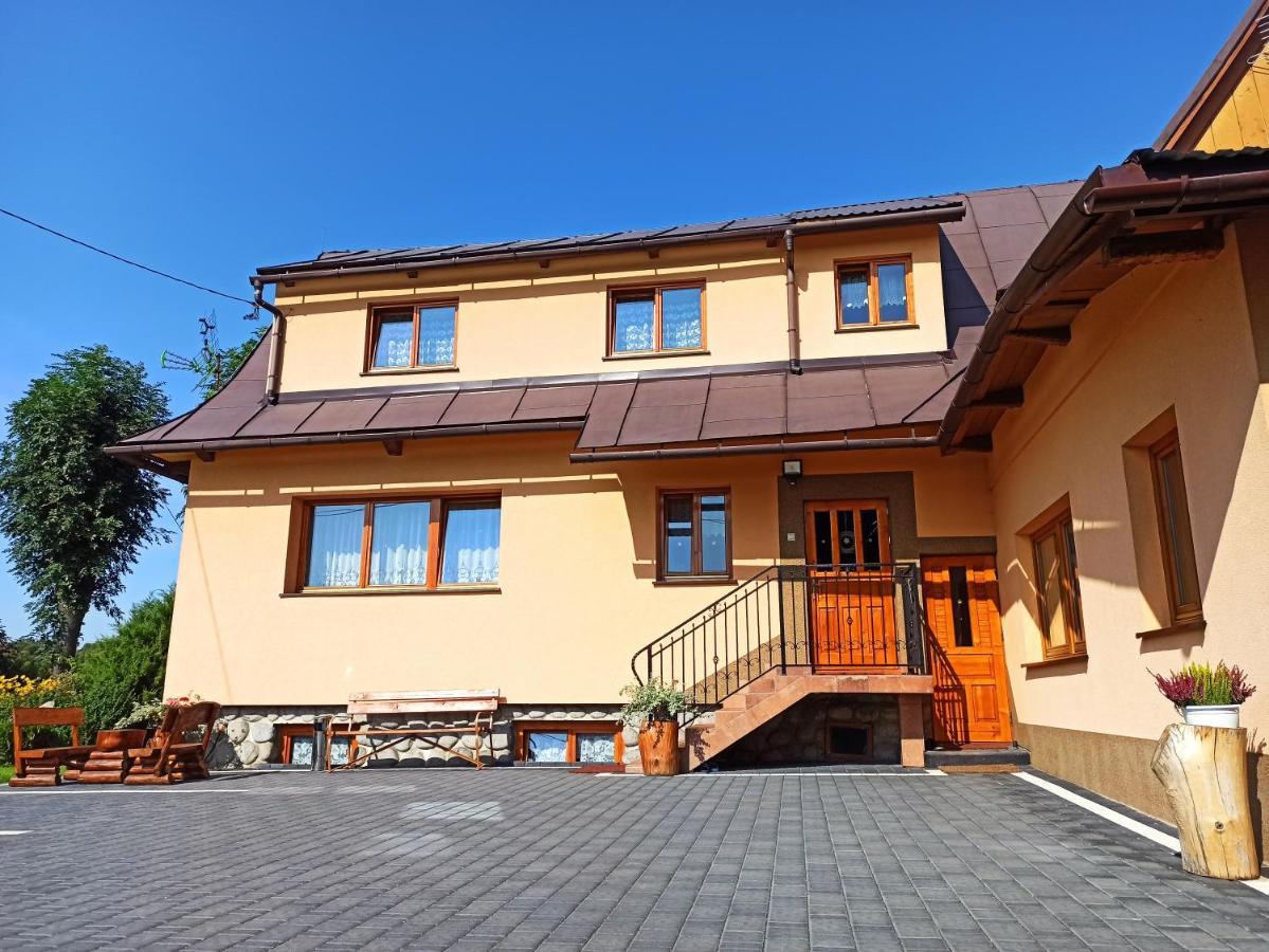 Apartamento Brzoskwiniowy Dom Banska Nizna Exterior foto