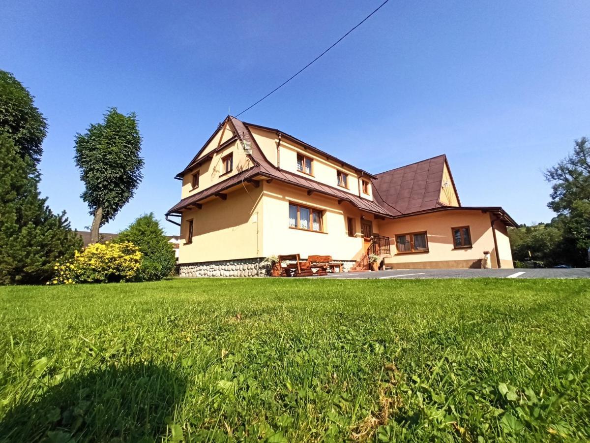 Apartamento Brzoskwiniowy Dom Banska Nizna Exterior foto
