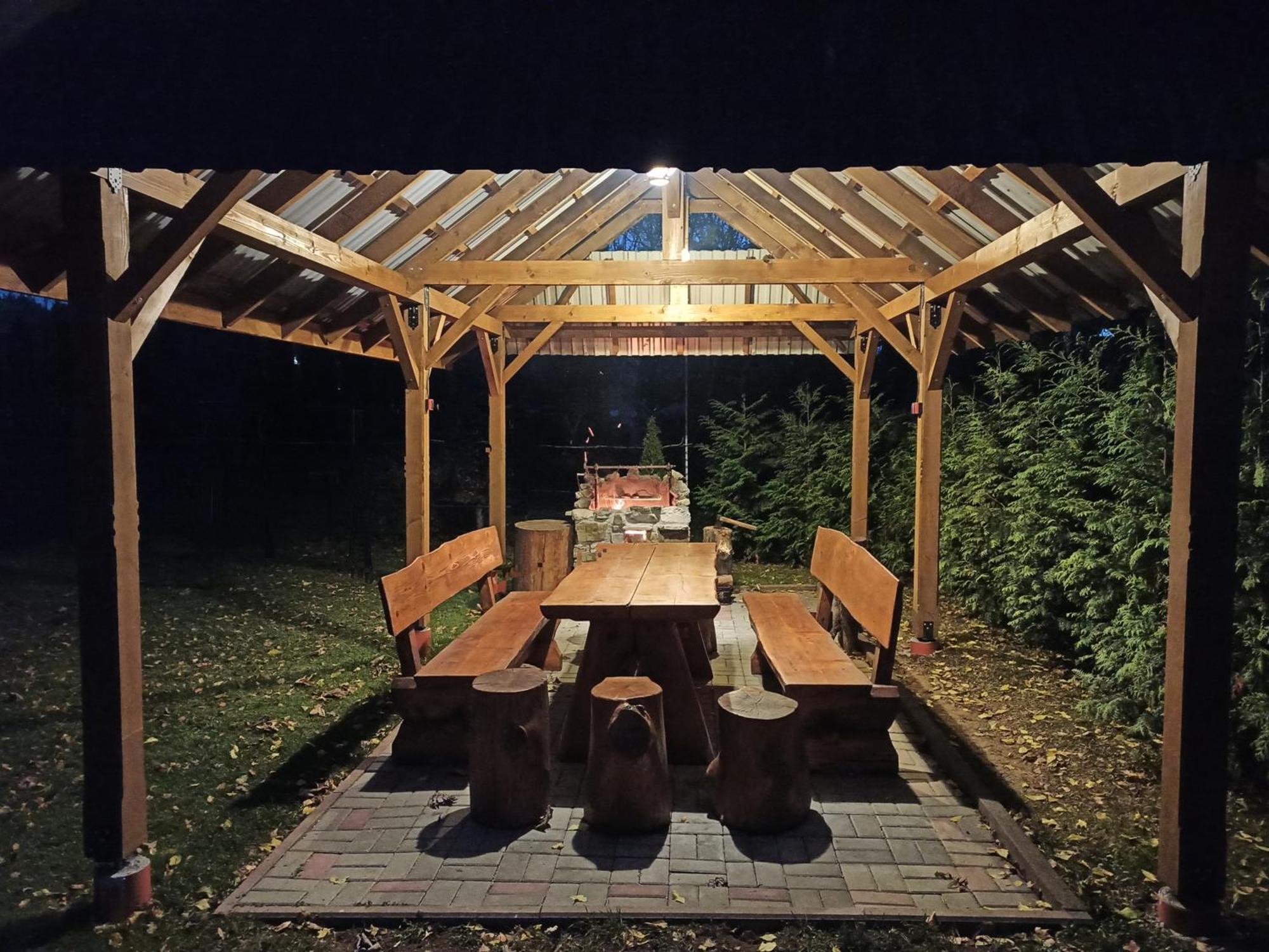 Apartamento Brzoskwiniowy Dom Banska Nizna Exterior foto